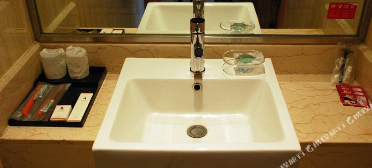 昆仑大酒店(牡丹江火车站步行街店)图片