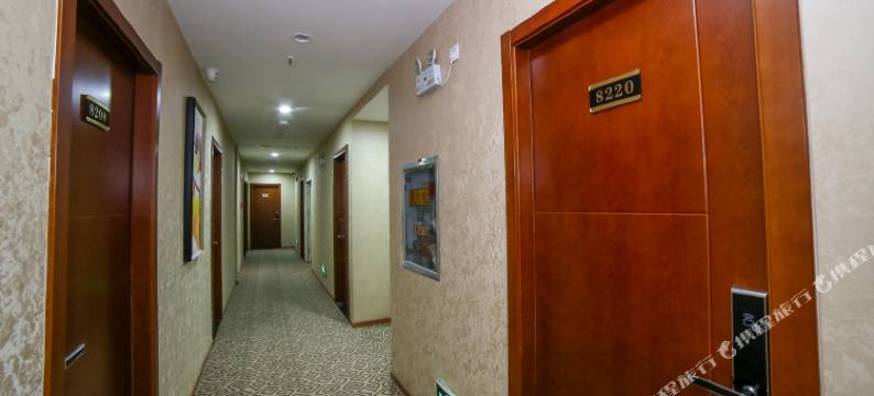 襄阳艾尚屋温馨酒店(民发世界城店)图片