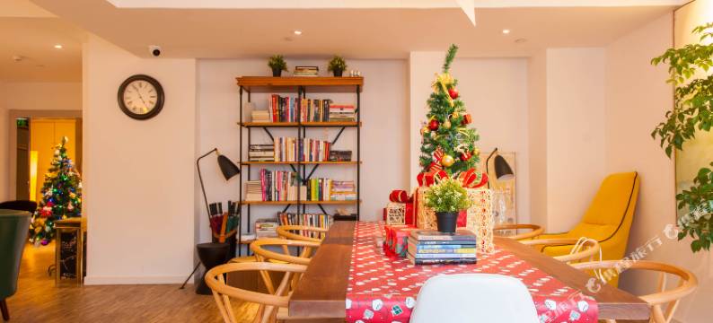 20克拉智慧酒店(重庆观音桥九街高屋店)图片