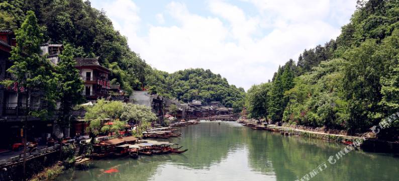 凤凰烟雨亭江景客栈图片