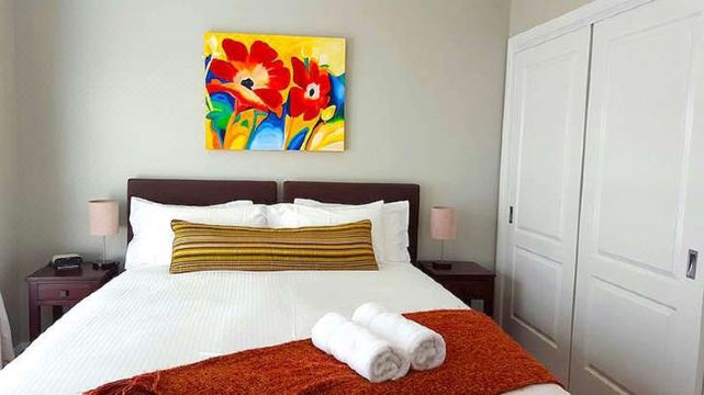 Unwind- Second Fairway RothburyHotel Overview