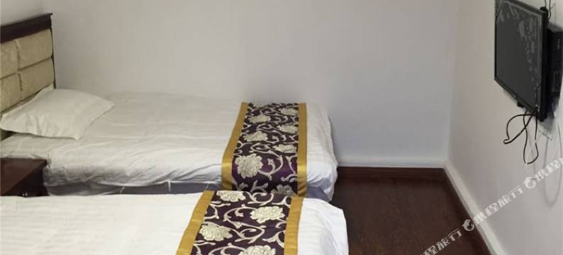 松潘雄察仓藏式客栈图片