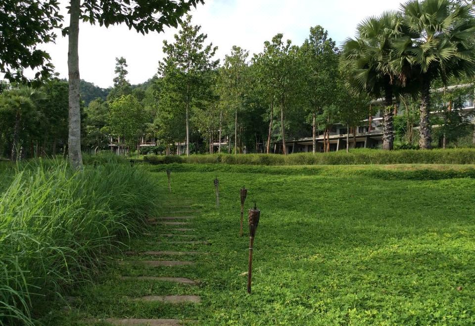 High Away Home at ChaingmaiHotel Overview