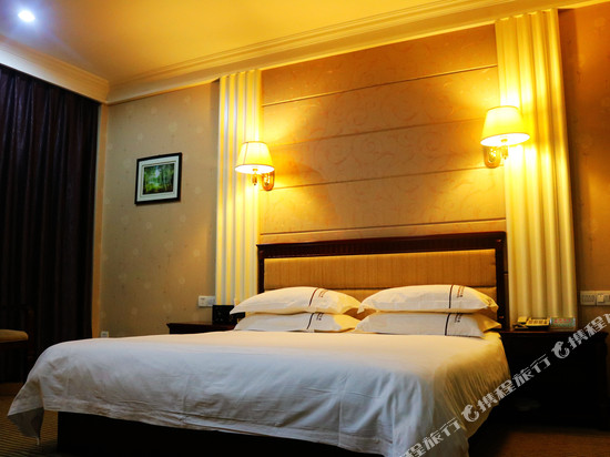 水月清华宾馆(宣城高铁站宛陵湖景区店)