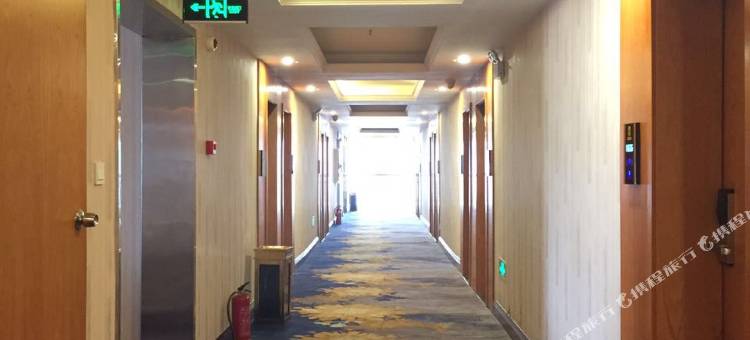 速8酒店(达州火车站广场店)图片