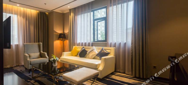 交旅黔和酒店图片