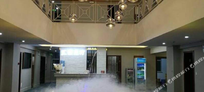 橙漫汇聚电竞酒店(宾川店)图片