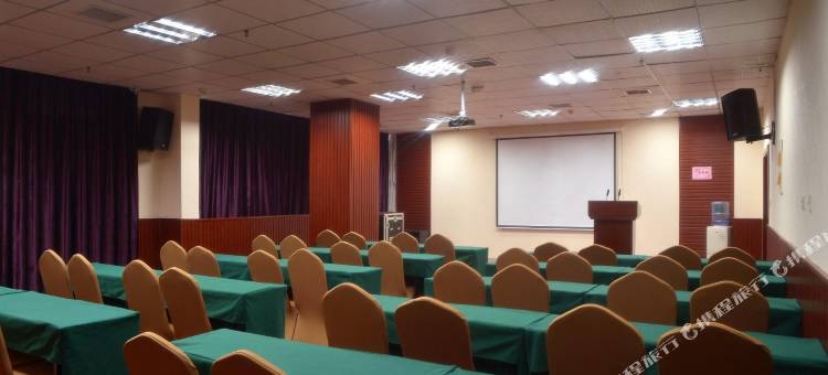 汴京国贸酒店(开封小宋城清明上河园店)图片