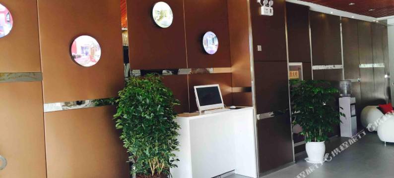 丹凤君临天下主题酒店图片