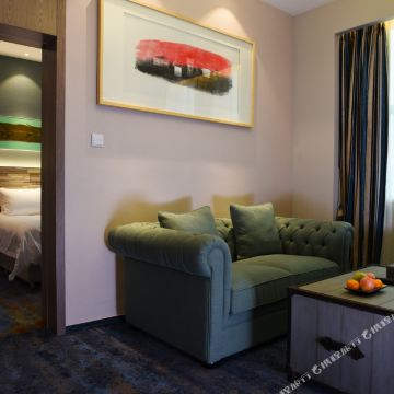 烟台丽景半岛国际酒店1-3晚 双人早餐 双人蓬莱阁一日游(含蓬莱阁门票