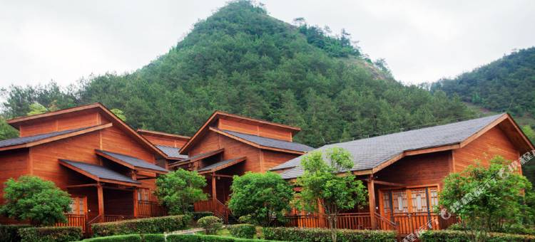 黄山云起泉宿别墅图片