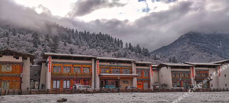 林芝喜路酒店图片