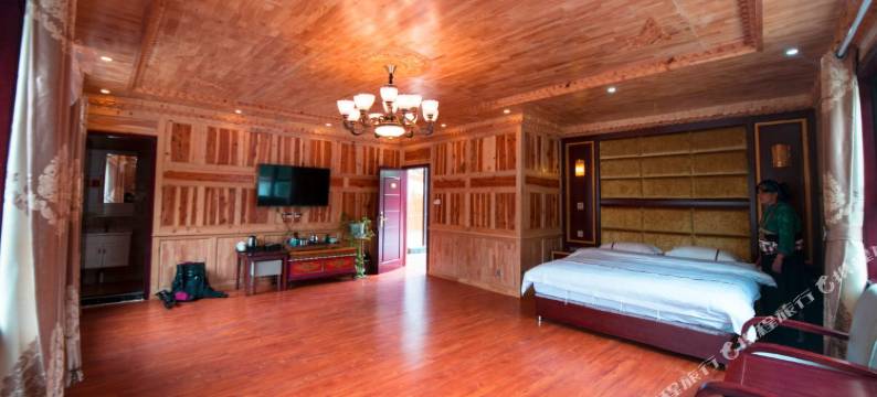 马尔康土司天然阁酒店图片