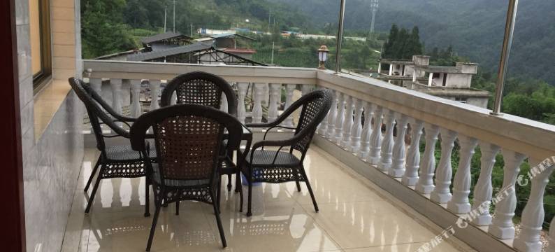 雅安林香居酒店图片