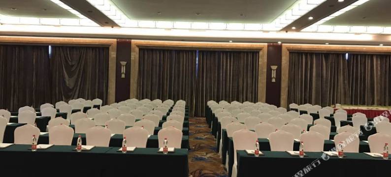 伊宁隆鑫国际酒店A座(伊宁环球港店)图片