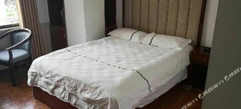 吉隆登巴客栈图片