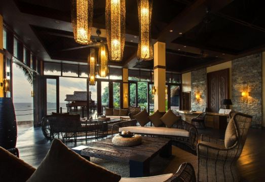 Cauayan Island Resort and Spa Hotel Overview