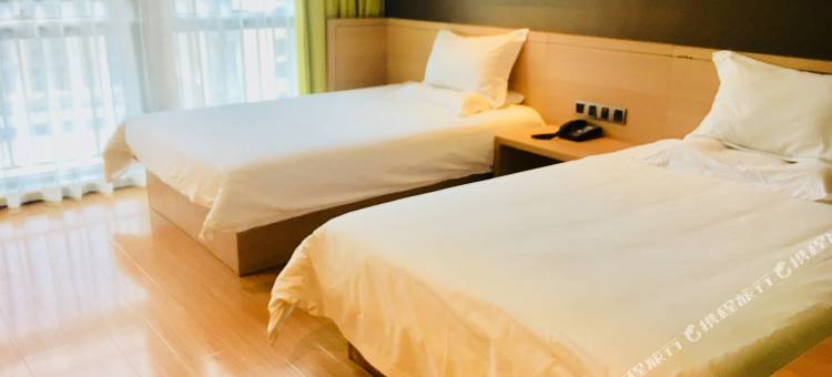 IU酒店(中山东凤肯德基店)图片