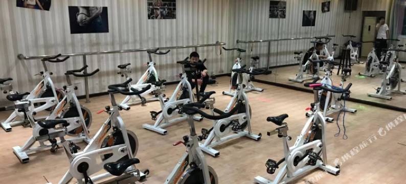 亿宝酒店(武汉工程大学流芳校区店)图片