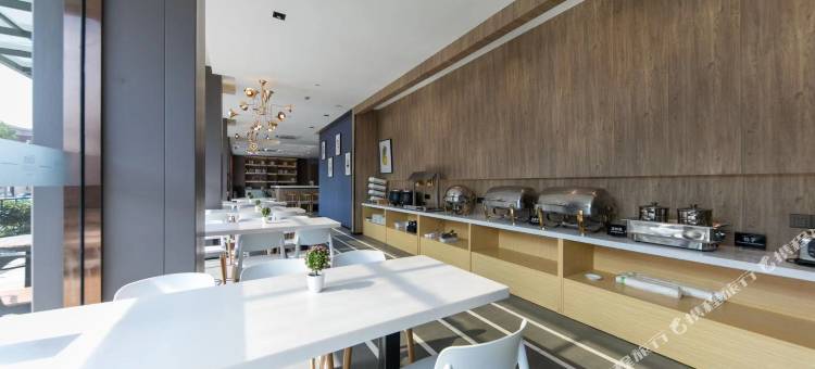 宜必思尚品酒店(上海漕河泾虹梅路地铁站店)图片