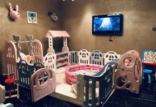 China Grain Hotel ShanghaiHotel Overview