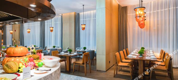 西双版纳思瑞秋艺术酒店(告庄星光夜市店)图片