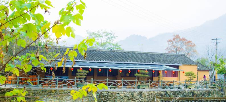 武当山太子坡神泉山庄图片