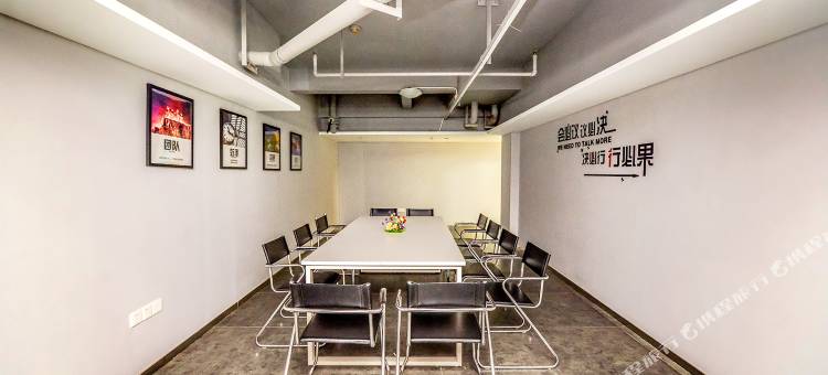 重庆斯维登服务公寓(杨家坪万象城)图片