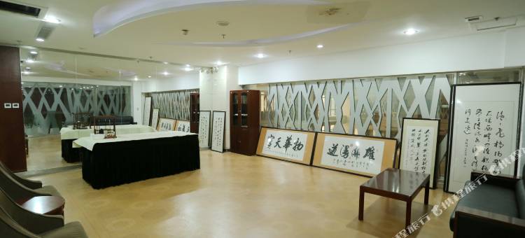 泰安泰山贵宾楼酒店(红门店)图片