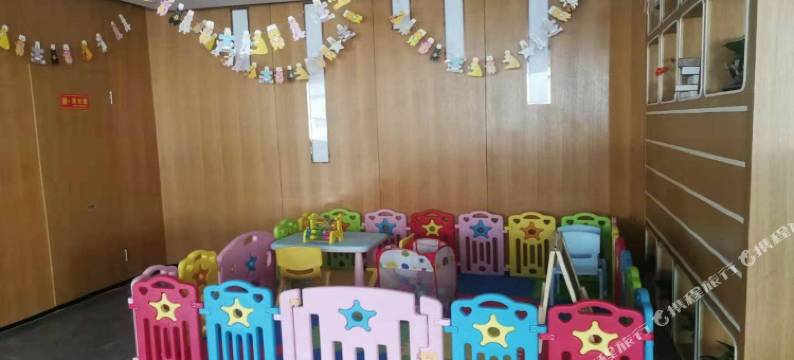 悦舍精品酒店(峨眉山高铁站店)图片