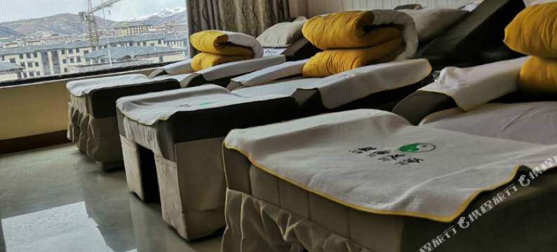 色达愿遂大酒店图片