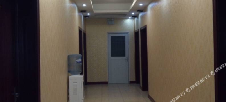 新郑阳光商务宾馆(高坡岩郑州经贸学院店)图片