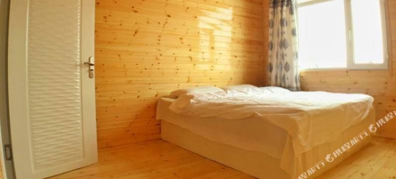 阿尔山峰情园酒店图片