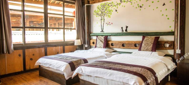 丽江树屋雪山观景客栈(束河古镇店)图片