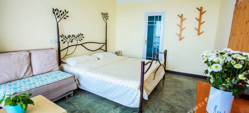 三亚面朝大海海景客栈图片