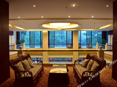 青城山安平大酒店