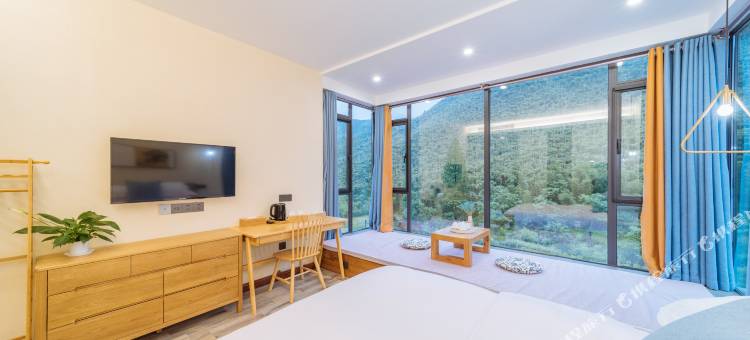 花筑·月半湾山庄(天荒坪镇店)图片