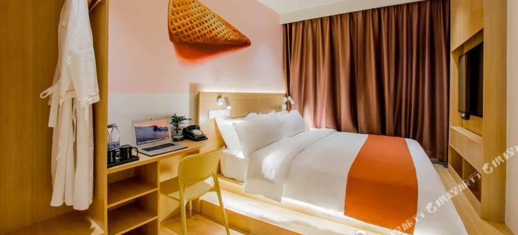 布丁精选酒店(上海水产西路步行街店)图片