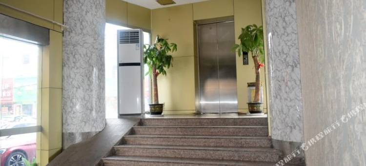 心悦酒店(南昌紫阳大道太子殿地铁站店)图片