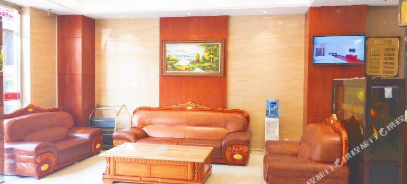 郑州豫鼎商务酒店(北龙湖湿地公园柳林地铁站店)图片