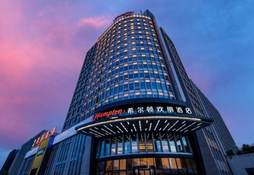 西宁崑仑希尔顿欢朋酒店外景图