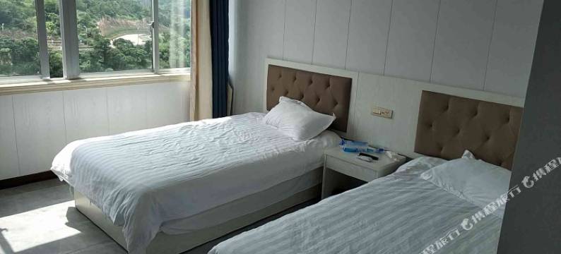 苍南滨海渔村海鲜楼图片