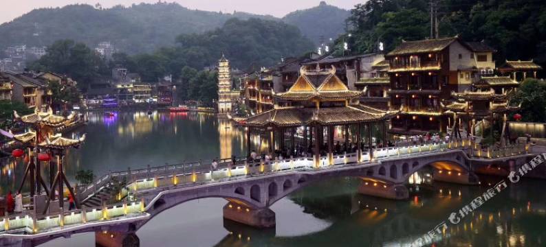 凤凰景舍江景民宿(凤凰古城虹桥店)图片