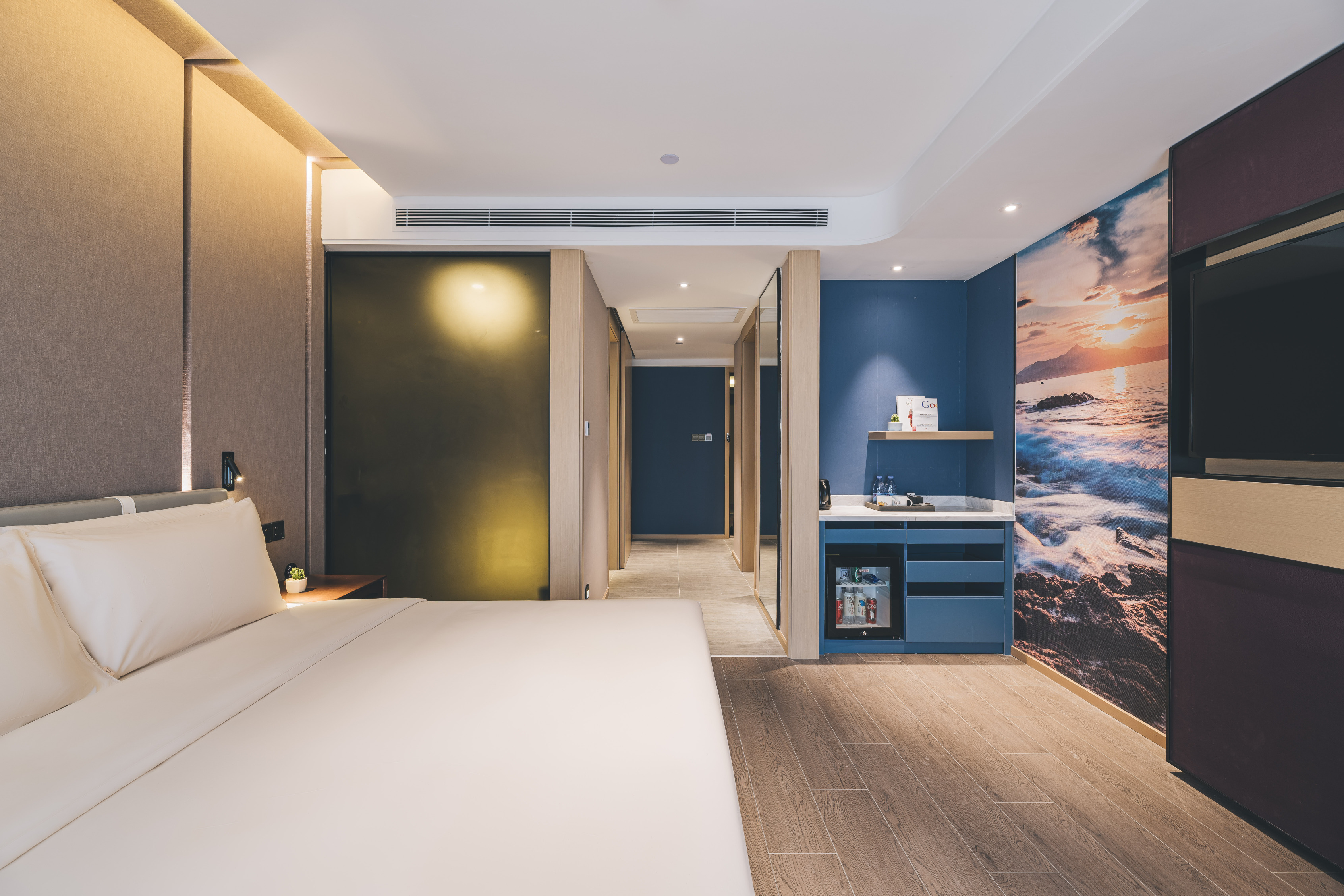 Atour Hotel Shenzhen Longgang Shiyaling Metro StationOver view