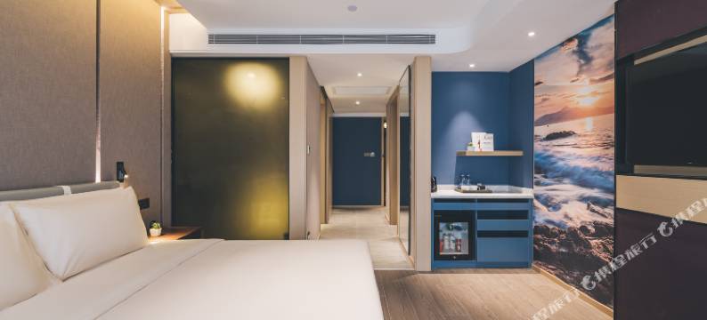 深圳龙岗石芽岭地铁站亚朵酒店图片