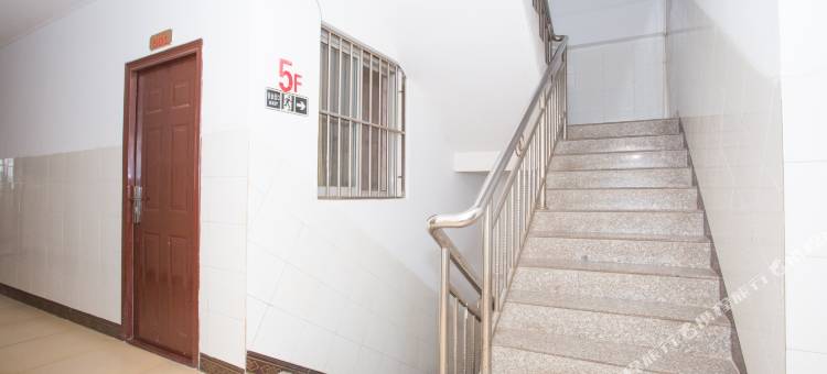 OYO曲靖兴华宾馆图片