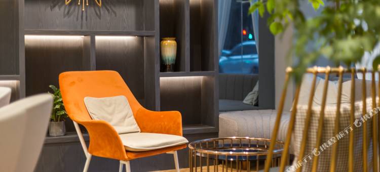 白玉兰酒店(上海南京西路静安寺店)图片