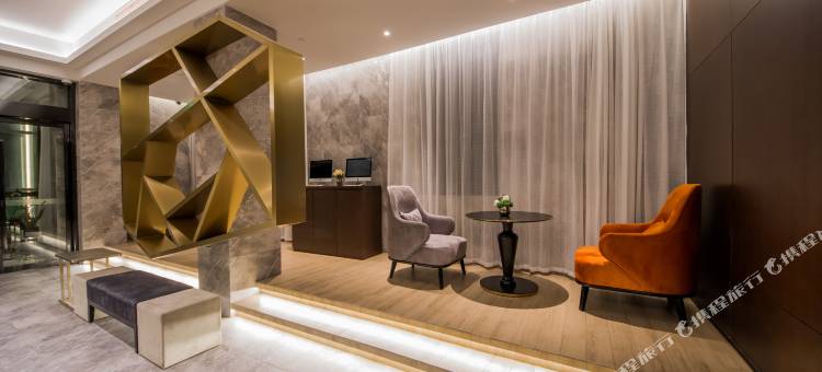 和颐至尊酒店(上海临港滴水湖海洋公园店)图片