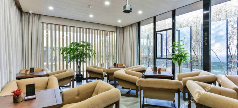 欢栖·栖点酒店(成都东站四川师范大学店)图片
