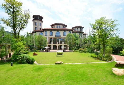 宁乡灰汤一栖温泉度假别墅外景图